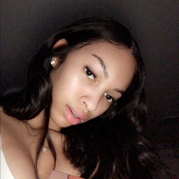 Meet your Posher, Rheana - Picture 1 of 1